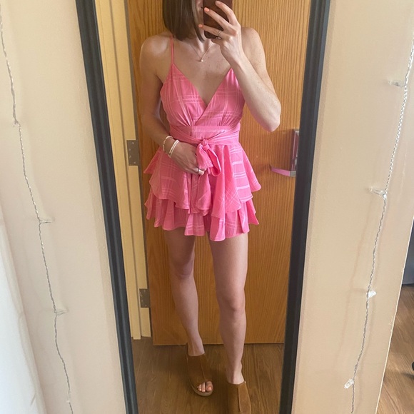 Pink Ruffle Romper - Picture 5 of 6